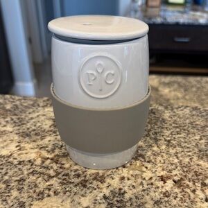 White and Gray Ceramic Mug with Lid